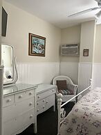 Terrace Inn and 1911 Restaurant