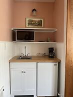 Terrace Inn and 1911 Restaurant