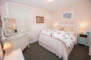 Terrace Inn and 1911 Restaurant