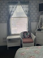 Terrace Inn and 1911 Restaurant