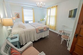 Terrace Inn and 1911 Restaurant