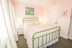 Terrace Inn and 1911 Restaurant