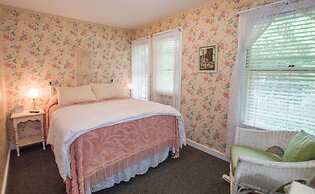 Terrace Inn and 1911 Restaurant