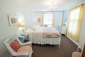 Terrace Inn and 1911 Restaurant