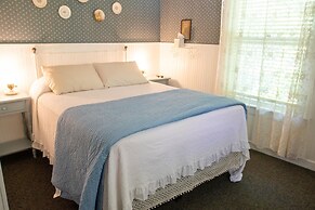 Terrace Inn and 1911 Restaurant