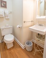 Terrace Inn and 1911 Restaurant