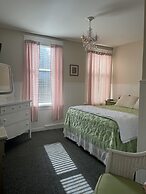 Terrace Inn and 1911 Restaurant