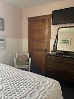 Terrace Inn and 1911 Restaurant