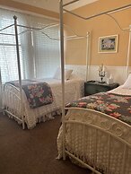 Terrace Inn and 1911 Restaurant