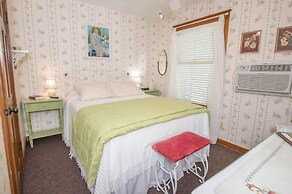 Terrace Inn and 1911 Restaurant