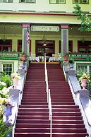 Terrace Inn and 1911 Restaurant