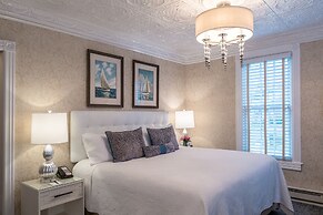 Chateau Inn and Suites