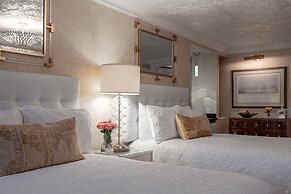 Chateau Inn and Suites