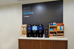 Holiday Inn Express & Suites Zion by IHG