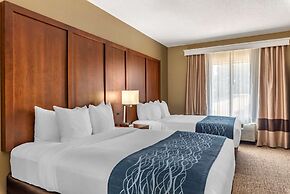 Comfort Inn & Suites El Dorado