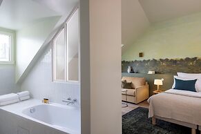 Le Petit Oberkampf Hotel & Spa