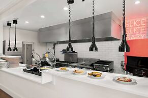 Hilton Garden Inn Suffolk Riverfront