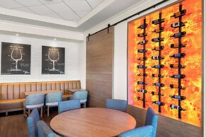 Hilton Garden Inn Suffolk Riverfront