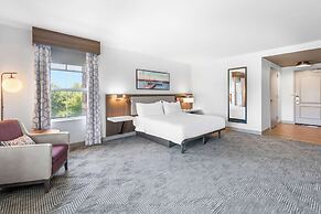 Hilton Garden Inn Suffolk Riverfront