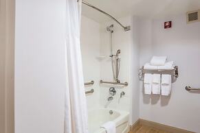 Hilton Garden Inn Suffolk Riverfront