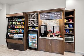 Hilton Garden Inn Suffolk Riverfront