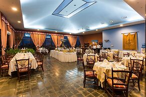 Los Parrales Resort Hotel