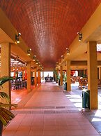 Los Parrales Resort Hotel