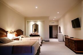 Los Parrales Resort Hotel