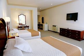 Los Parrales Resort Hotel