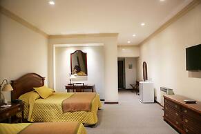 Los Parrales Resort Hotel