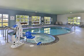 Holiday Inn Express and Suites Stevens Point by IHG