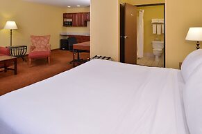 Holiday Inn Express and Suites Stevens Point by IHG