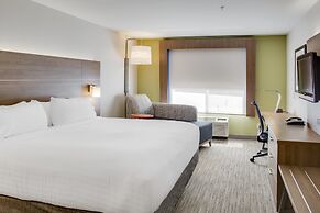 Holiday Inn Express & Suites Chickasha by IHG