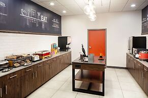 Hampton Inn & Suites Parker