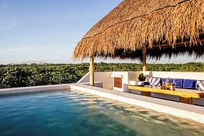 Hotel Esencia