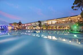 Pine Beach Belek - All Inclusive