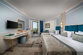 Pine Beach Belek - All Inclusive