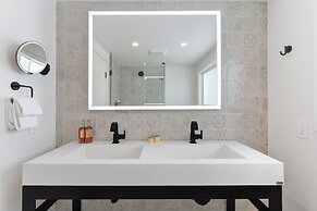 Laguna Surf Lodge by SCP Hotels
