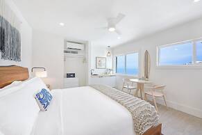 Laguna Surf Lodge by SCP Hotels