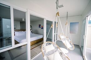 Laguna Surf Lodge by SCP Hotels