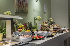 Astra Village Hotel Suites