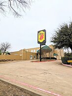 Super 8 by Wyndham Garland/Rowlett/East Dallas Area