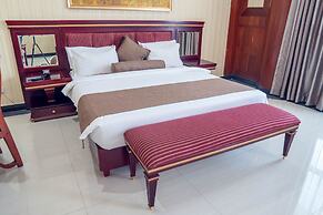 Peacock Hotel