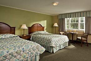 Wellfleet Motel and Lodge