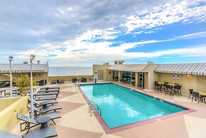 Beach Quarters Resort