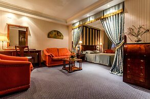 Hotel Infanta Cristina