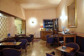 Hotel Titano