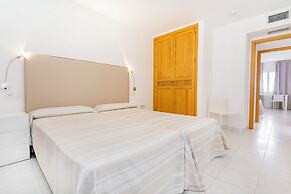 Duquesa Playa Aparthotel