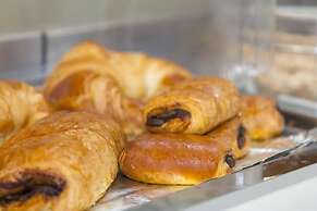 Duquesa Playa Aparthotel