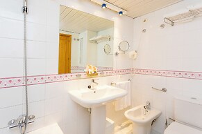 Duquesa Playa Aparthotel